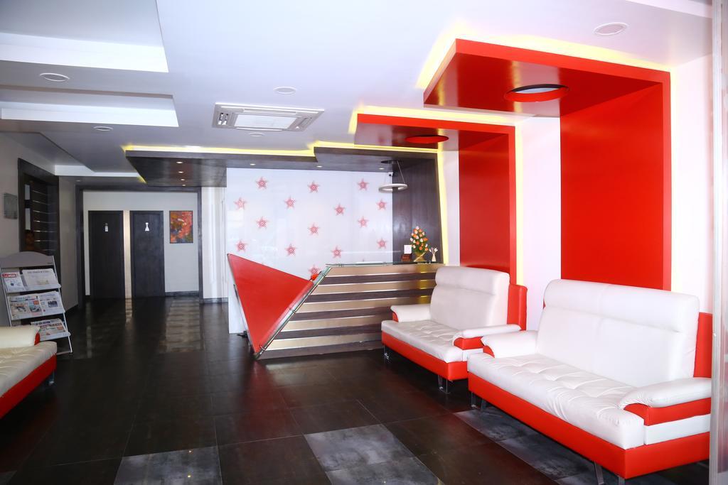 The Spin Hotel Chennai Exterior photo