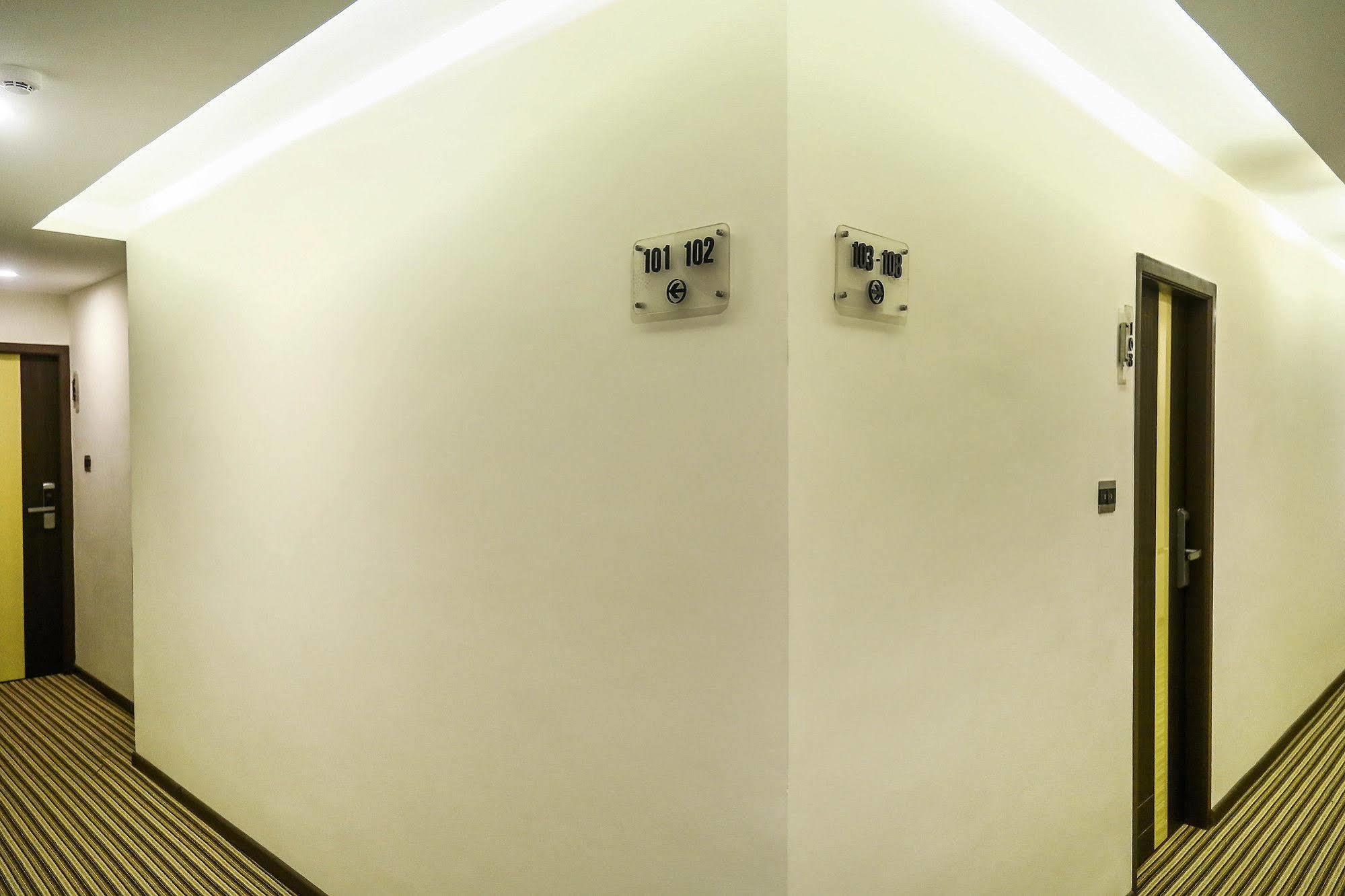 The Spin Hotel Chennai Exterior photo